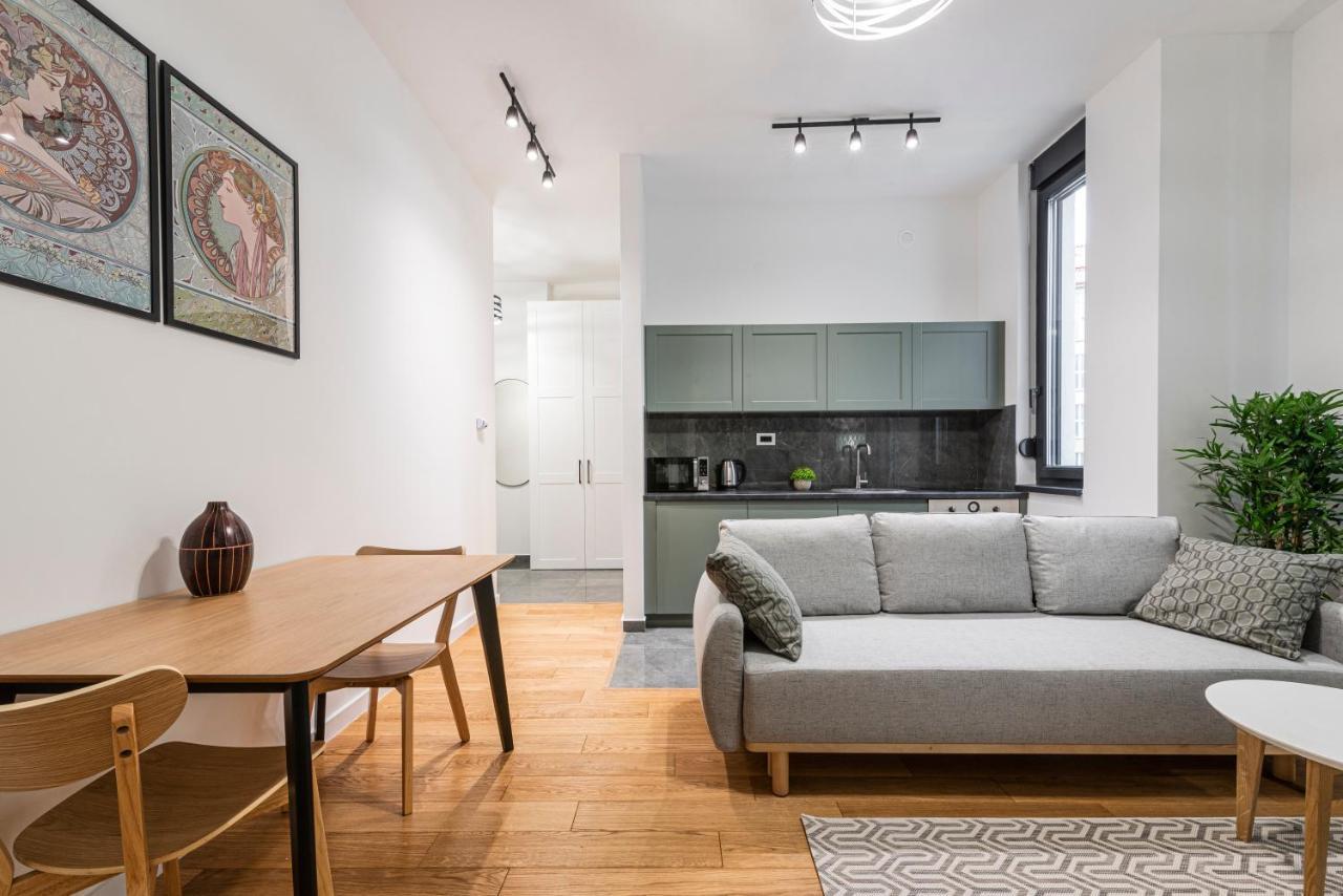 Vertigo One Bedroom Apartment-Free Private Parking Novi Sad Eksteriør bilde