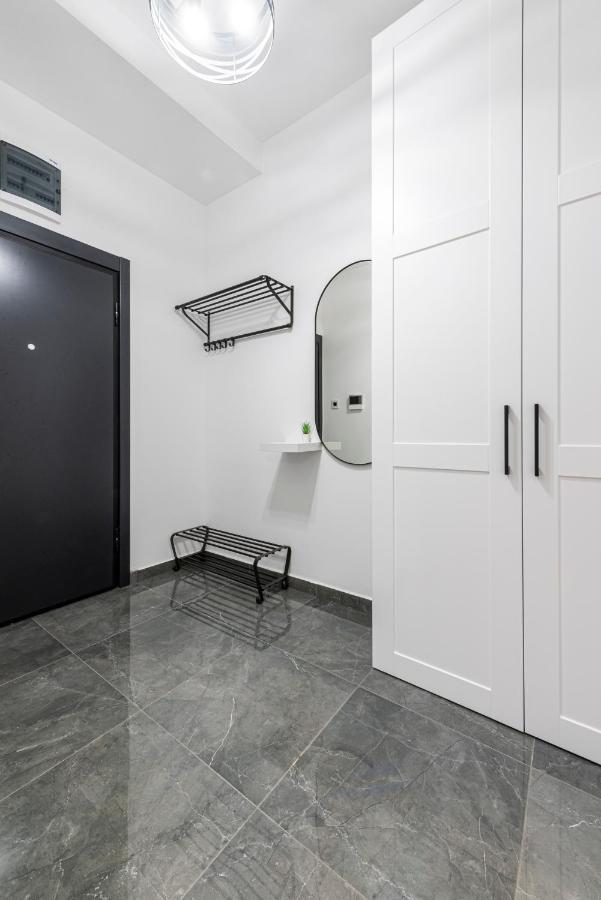 Vertigo One Bedroom Apartment-Free Private Parking Novi Sad Eksteriør bilde