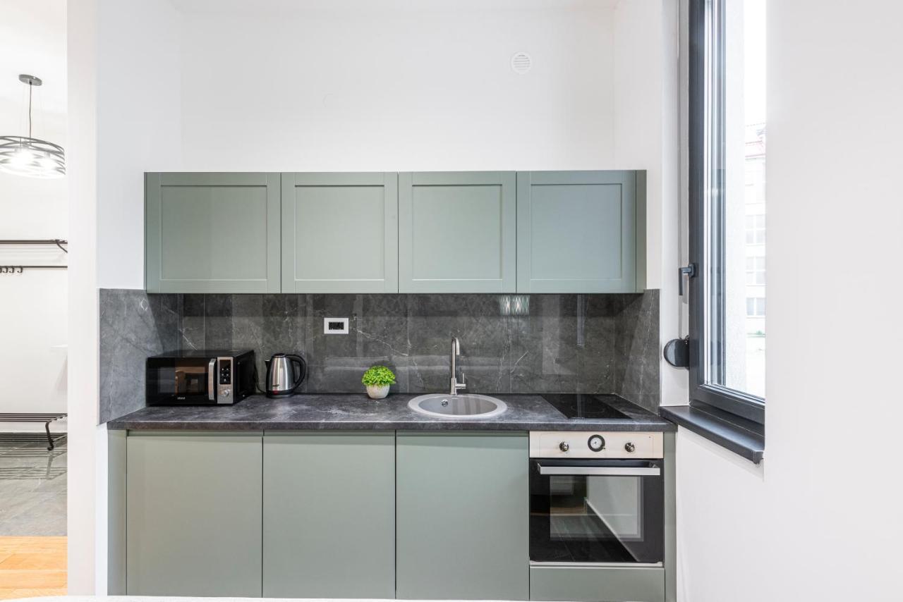 Vertigo One Bedroom Apartment-Free Private Parking Novi Sad Eksteriør bilde